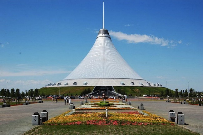 Хан Шатыр